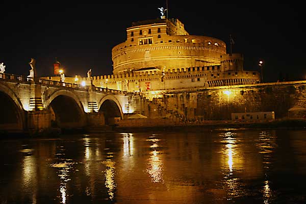 Castel-santAngelo-foto-di-notte